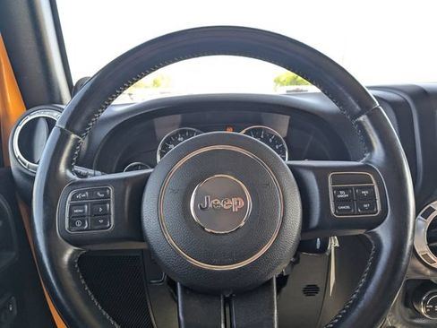 Used 2013 Jeep Wrangler Unlimited Rubicon w/ Connectivity Group AWD/4WD image 20