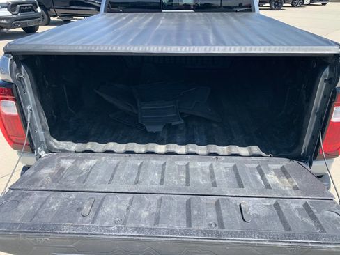 Used 2024 GMC Canyon AT4 w/ AT4 Premium Package AWD/4WD image 3