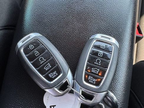 Used 2023 Hyundai Elantra SEL FWD image 29