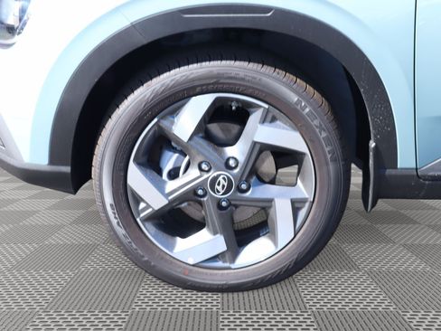 New 2026 Hyundai Venue SEL FWD image 4