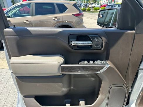 Used 2019 Chevrolet Silverado 1500 LTZ AWD/4WD image 11