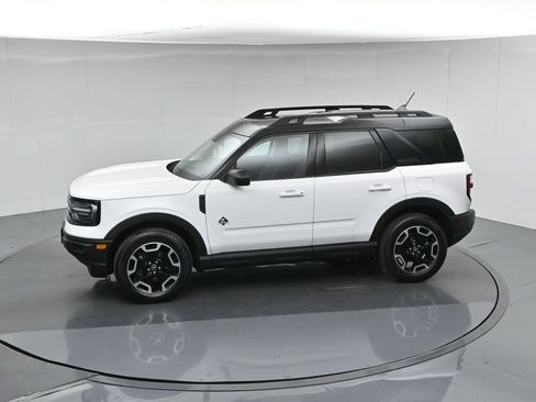 Used 2023 Ford Bronco Sport Outer Banks w/ Tech Package AWD/4WD image 47