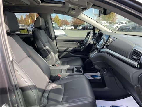 Used 2024 Honda Odyssey Touring image 17