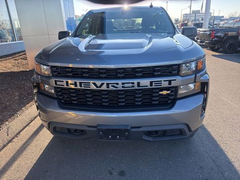 Used 2021 Chevrolet Silverado 1500 Custom AWD/4WD image 2