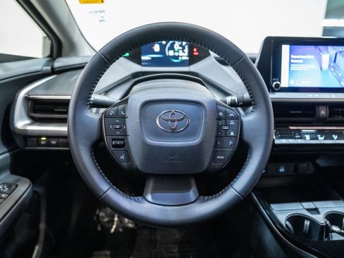 Used 2025 Toyota Prius LE image 16