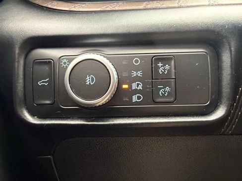 Used 2021 Ford Explorer Platinum w/ Equipment Group 601A AWD/4WD image 33
