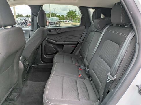 Used 2025 Ford Escape Active AWD/4WD image 16