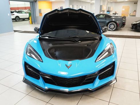 Used 2024 Chevrolet Corvette Z06 RWD image 15