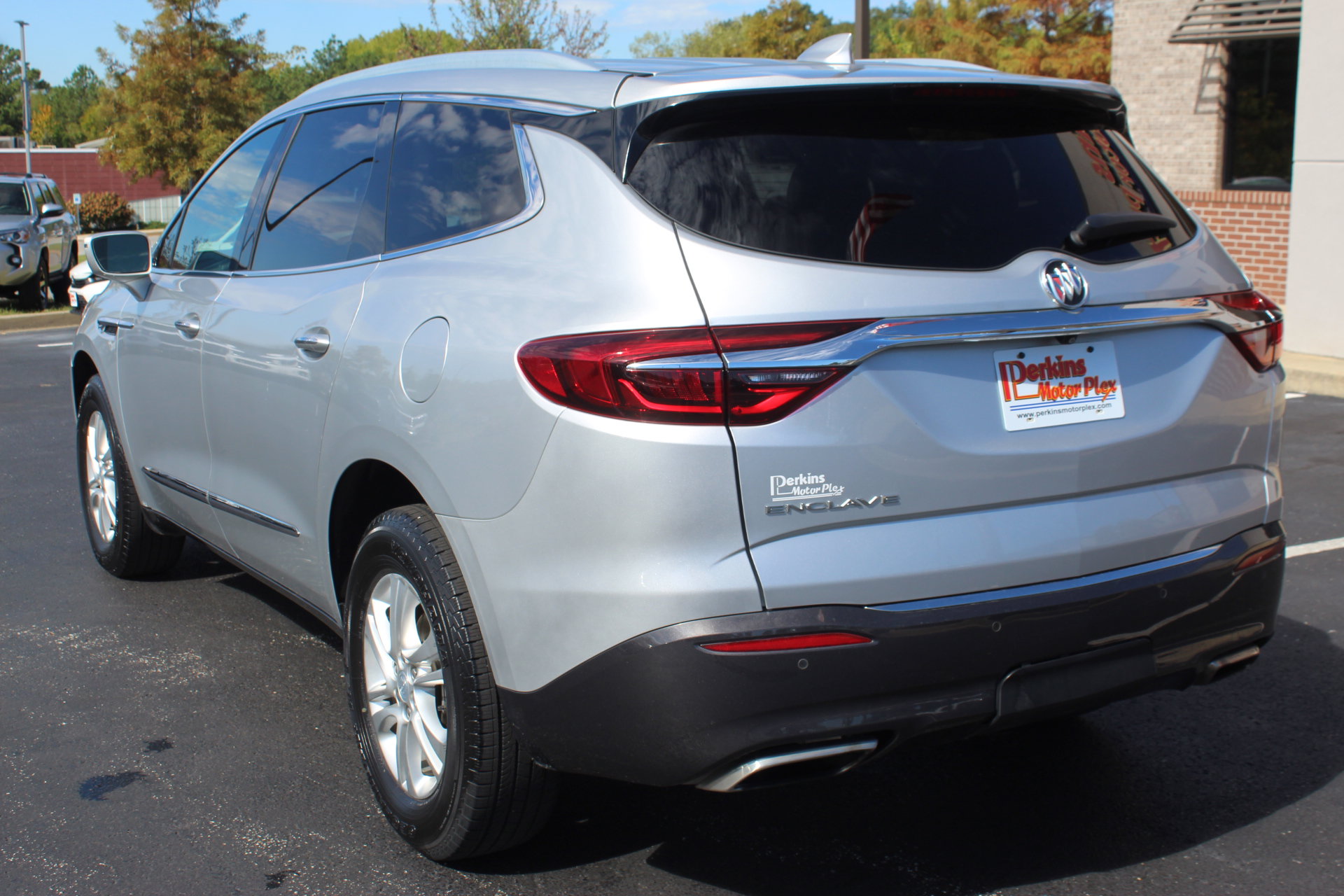 Used 2020 Buick Enclave Essence FWD image 8