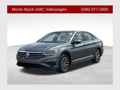 Used 2021 Volkswagen Jetta SE w/ SE Cold Weather Package