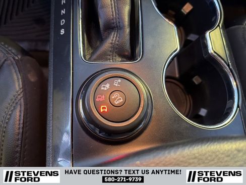 Used 2017 Ford Explorer XLT w/ Equipment Group 202A image 28