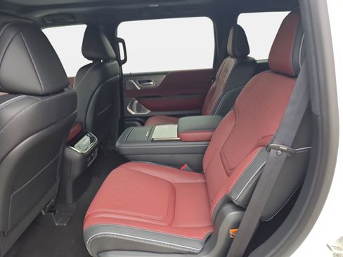 New 2026 INFINITI QX80 Autograph image 14