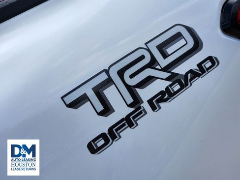 Used 2024 Toyota Tacoma TRD Off-Road image 17
