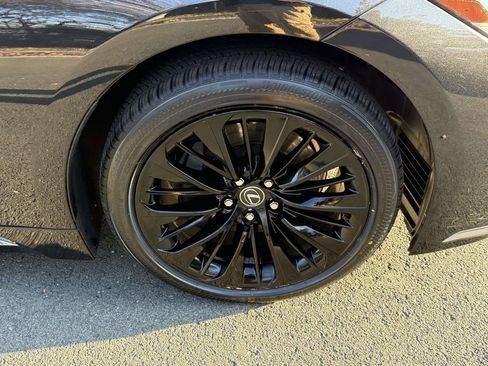 Used 2023 Lexus LS 500 image 7