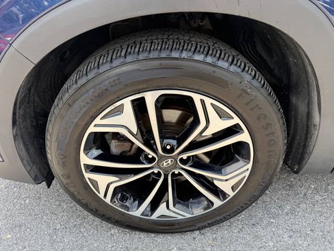 Used 2019 Hyundai Santa Fe Limited AWD/4WD image 31