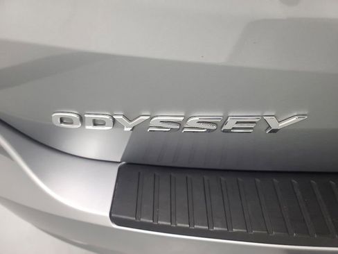 Used 2018 Honda Odyssey EX image 11