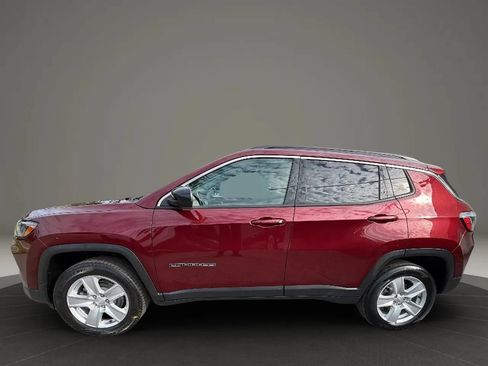 Used 2022 Jeep Compass Latitude w/ Convenience Group AWD/4WD image 8