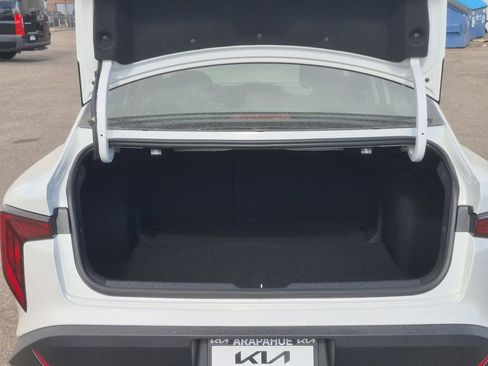 New 2026 Kia K4 LXS image 14