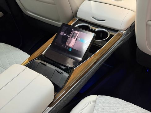 New 2026 Cadillac Escalade ESV Platinum Sport image 65