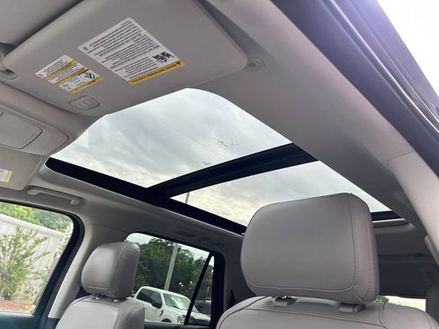 Used 2025 Ford Expedition Active image 13