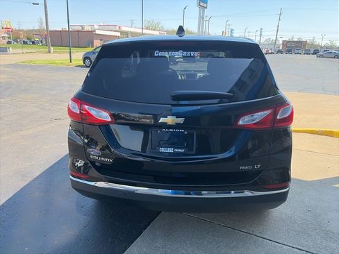 Used 2021 Chevrolet Equinox LT w/ Driver Convenience Package AWD/4WD image 8