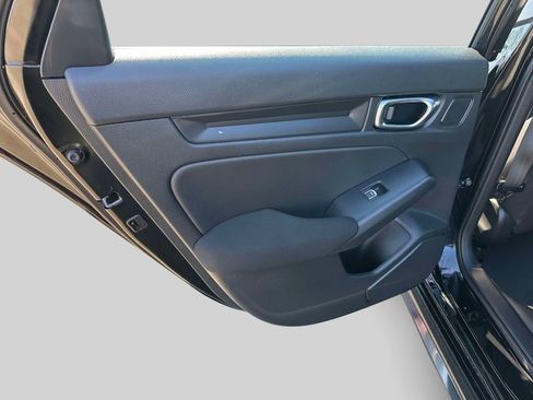 Used 2025 Honda Civic Sport image 18