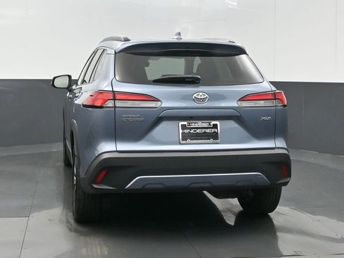 Used 2024 Toyota Corolla Cross XLE w/ Convenience Package image 19