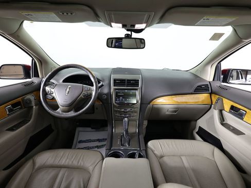 Used 2014 Lincoln MKX AWD w/ Equipment Group 102A image 28