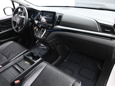 Used 2023 Honda Odyssey Elite image 19