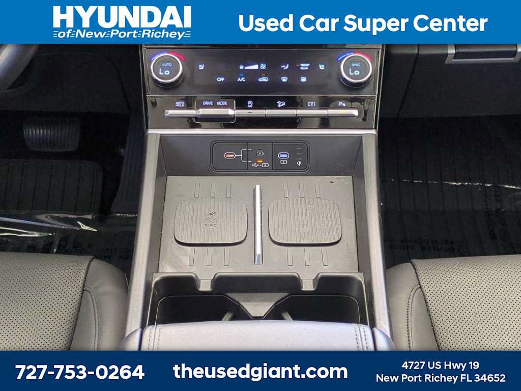Used 2025 Hyundai Santa Fe SEL FWD image 22