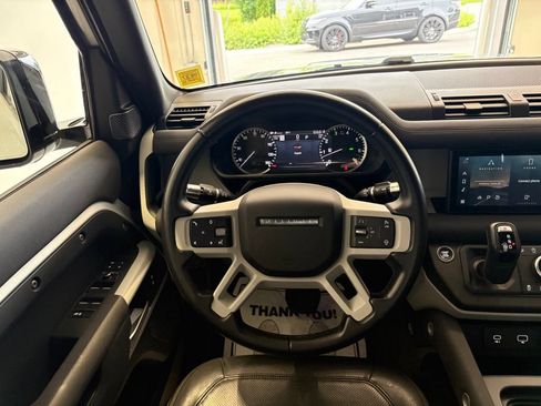 Used 2022 Land Rover Defender 110 SE AWD/4WD image 25
