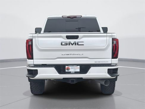 Used 2024 GMC Sierra 2500 Denali Ultimate image 4