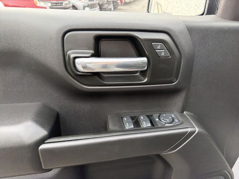 Used 2025 Chevrolet Silverado 1500 Custom Trail Boss AWD/4WD image 16