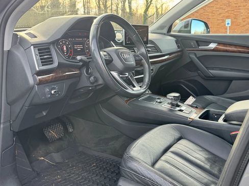 Used 2018 Audi Q5 2.0T Premium Plus w/ Premium Plus Package AWD/4WD image 12