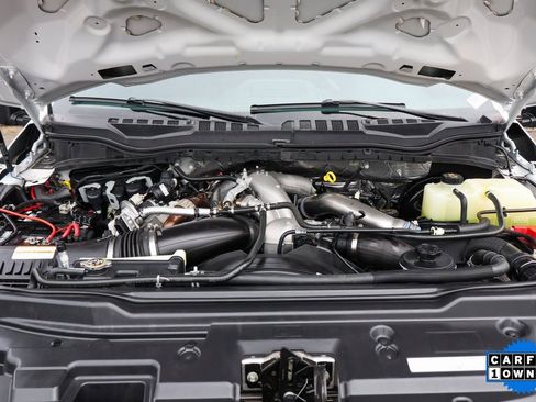 Used 2022 Ford F350 Lariat w/ Black Appearance Package image 12