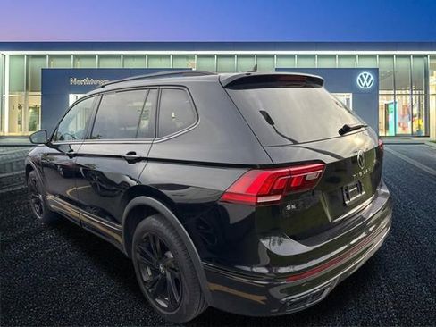 Used 2023 Volkswagen Tiguan SE R-Line FWD image 10