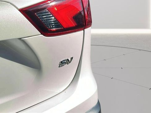 Used 2018 Nissan Rogue Sport SV w/ SV Technology Package image 10