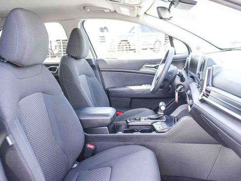 Certified 2024 Kia Sportage LX FWD image 18