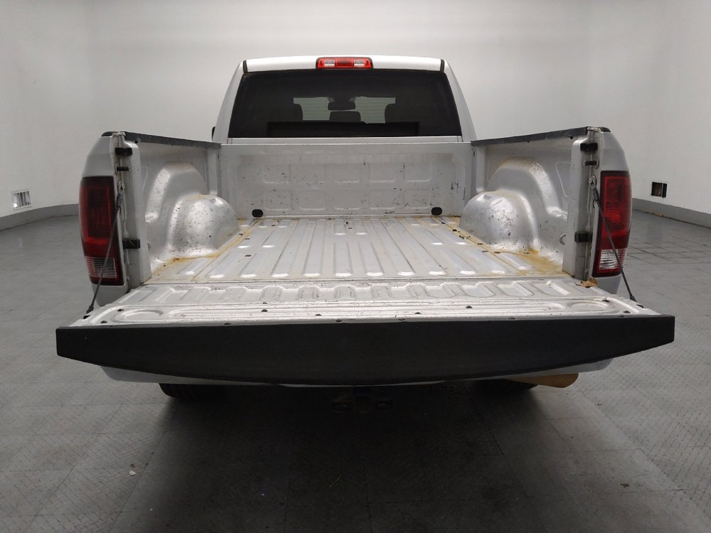Used 2018 RAM 1500 Tradesman w/ Chrome Appearance Group RWD image 29