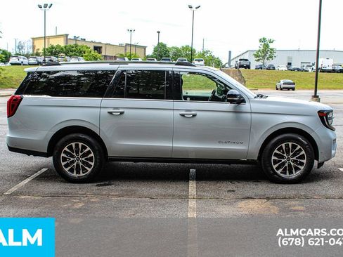 Used 2025 Ford Expedition Max Platinum AWD/4WD image 9