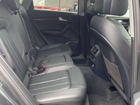 Used 2018 Audi Q5 Premium AWD/4WD image 25