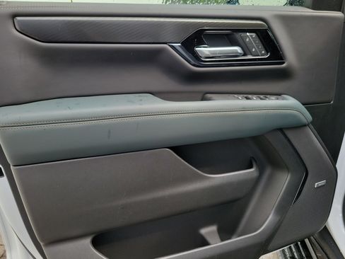 New 2026 GMC Yukon XL AT4 w/ AT4 Premium Plus Package AWD/4WD image 19