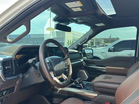 Used 2025 Ford F150 King Ranch w/ FX4 Off-Road Package image 2