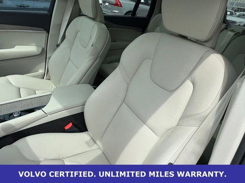 Certified 2024 Volvo XC90 B6 Plus AWD/4WD image 28