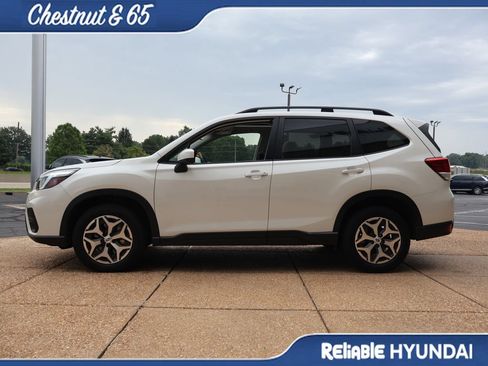 Used 2020 Subaru Forester Premium AWD/4WD image 3
