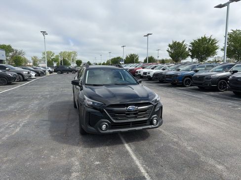 Certified 2023 Subaru Outback Onyx Edition XT AWD/4WD image 9