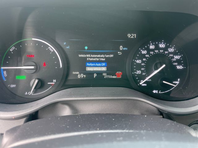 Used 2025 Toyota Sienna XLE FWD image 17