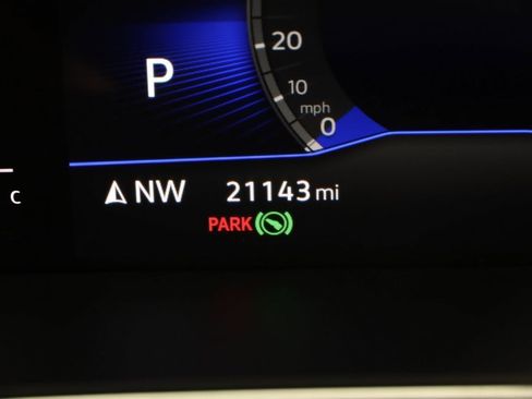 Used 2024 Volkswagen Tiguan SE image 38