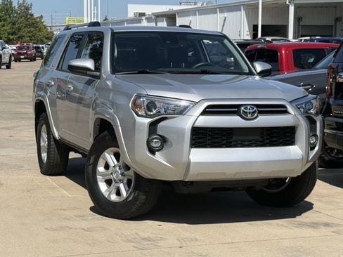 Used 2024 Toyota 4Runner SR5 RWD image 2