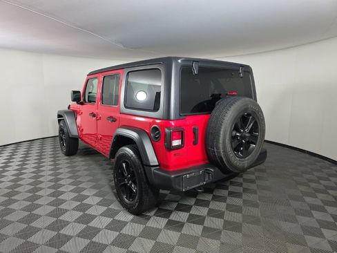 Used 2022 Jeep Wrangler Unlimited Sport image 3